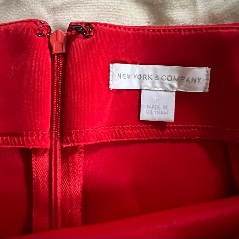 NY&CO Red Pencil Skirt Size 4 - Picture 2 of 7